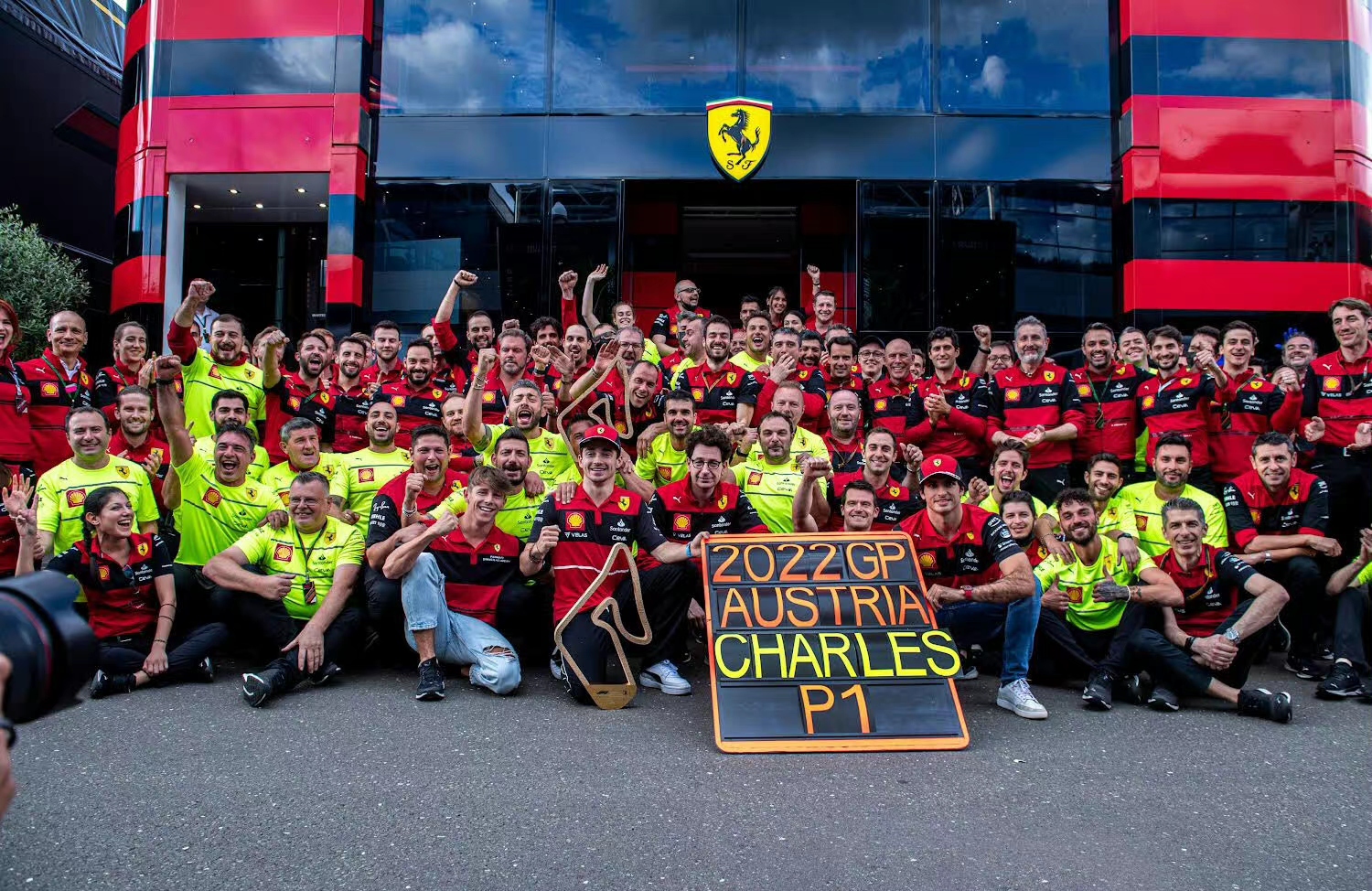 红牛二队横扫威廉姆斯，勒克莱尔高光表现