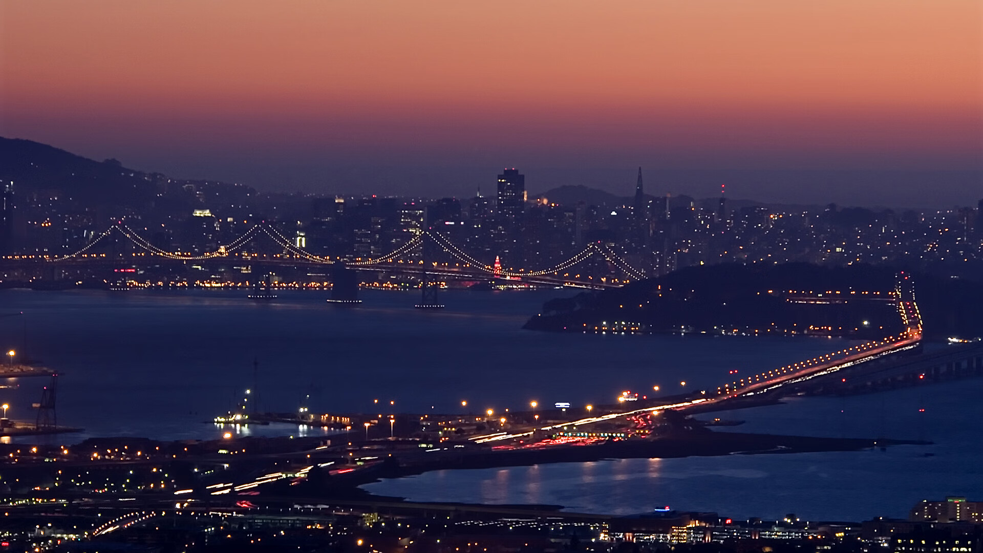 南美桑巴与伊比利亚硝烟，现代足球的平行叙事