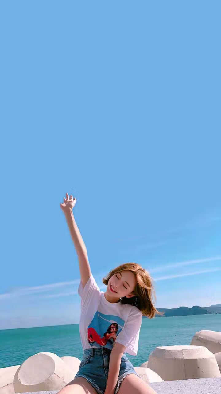 双线狂飙,F1赛道的烧胎声与足球世界的高原奇迹