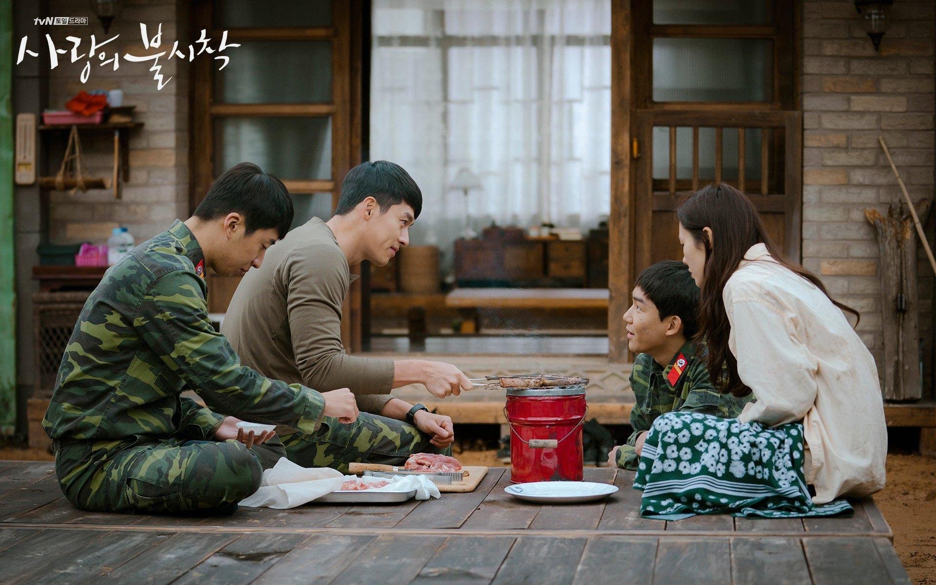 橙衣军团的铁壁与桑巴舞步，维尼修斯统治全场，荷兰压制乌克兰的战术解析