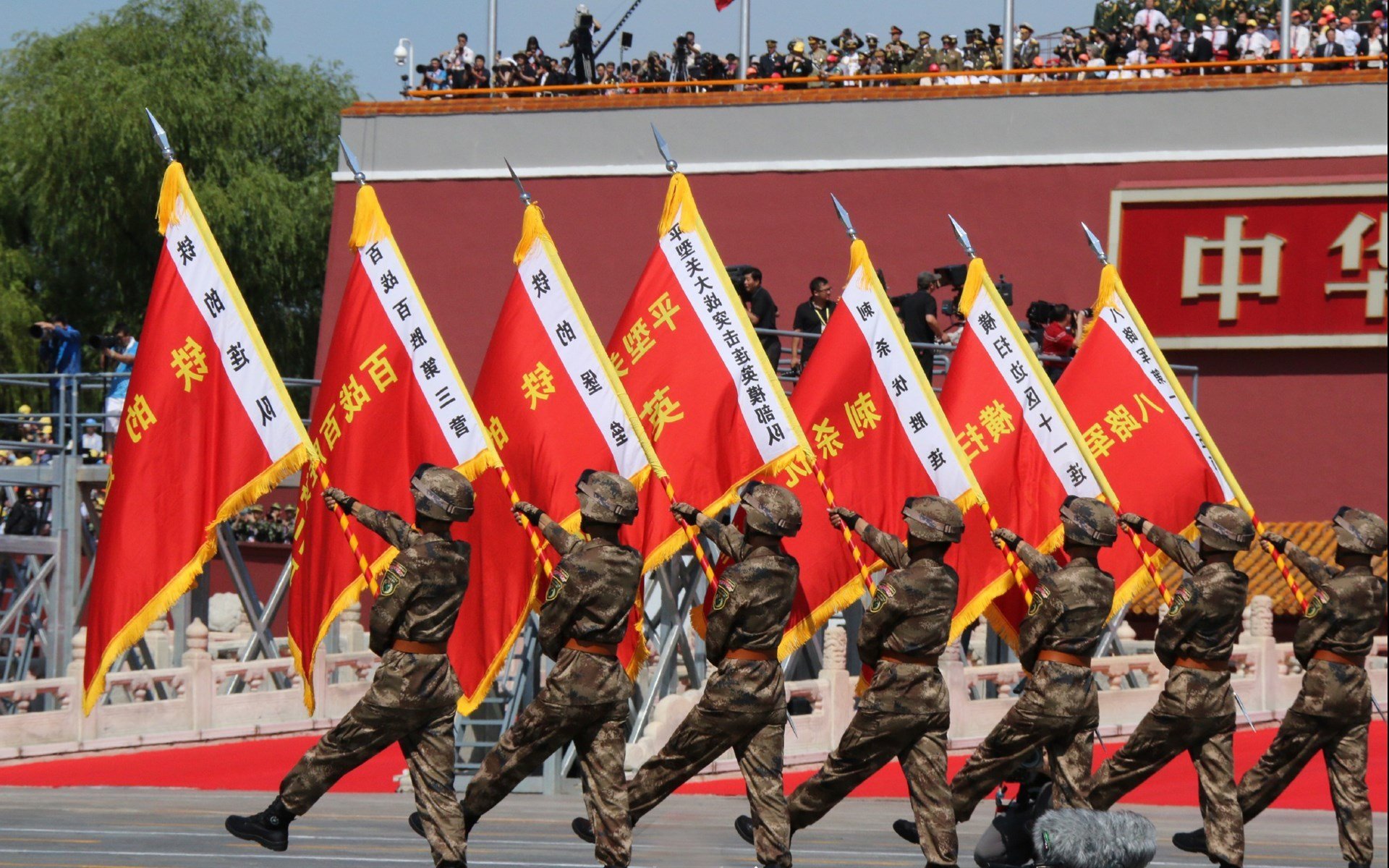 从曼城弃子到欧冠核心,帕尔默的炙热一夜,如何煮沸了半决赛的寒冰