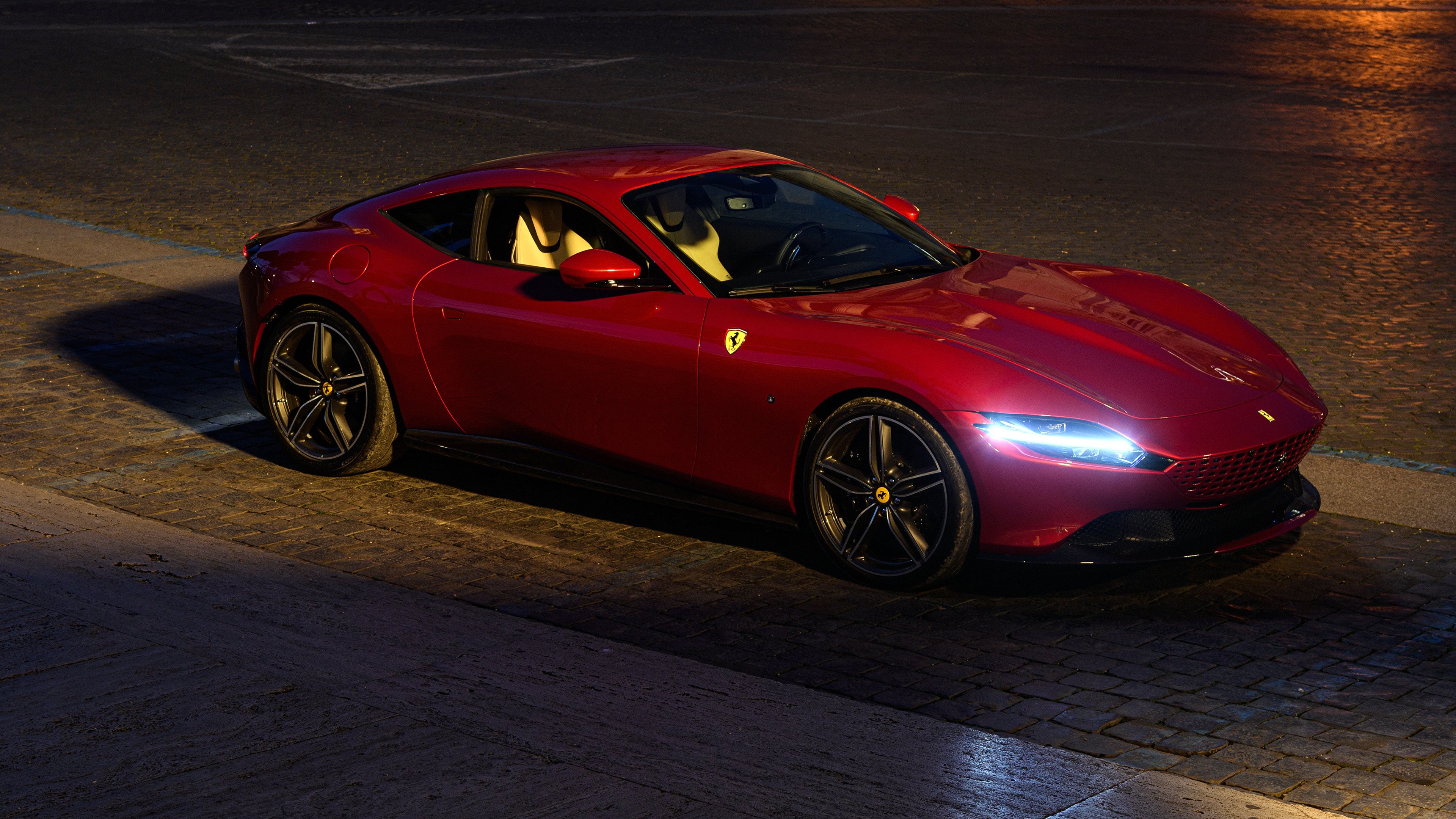 雷霆狂潮下的定海神针，库里关键时刻力挽狂澜